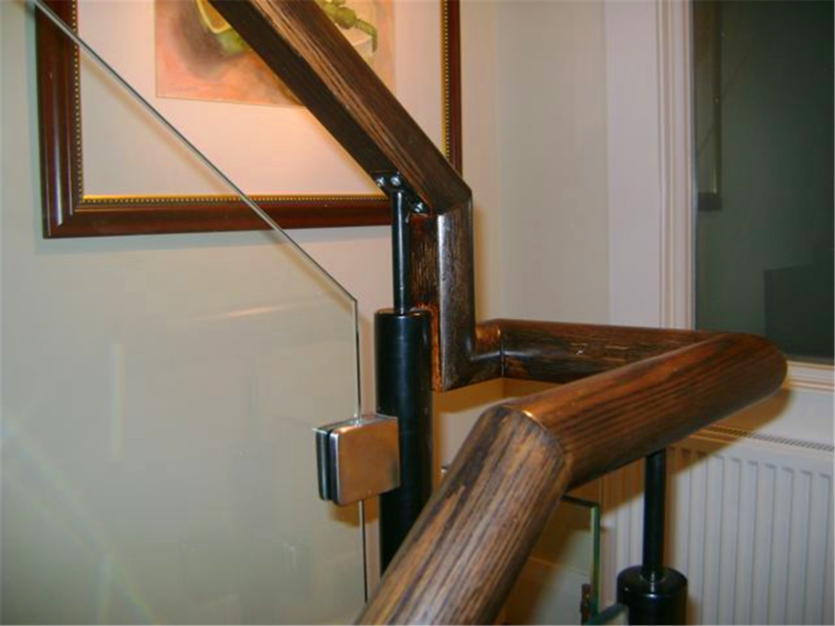 Wood HR Glass Guardrail
