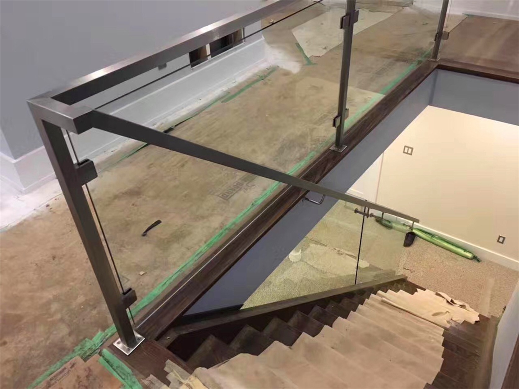 SS Frame with Glass