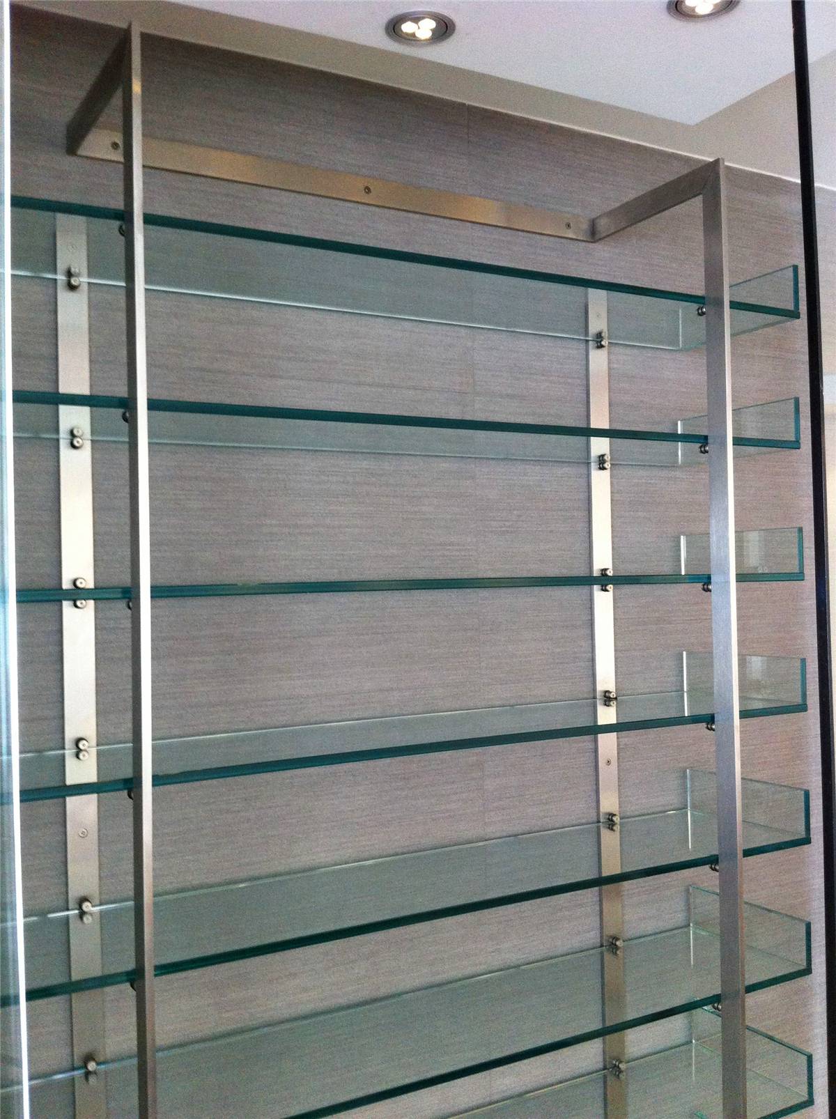 SS Shelf with Glass